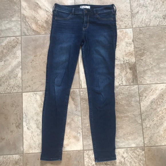 Hollister Jeans - Picture 2 of 3